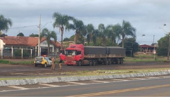 Candói - PM recupera caminhão roubado